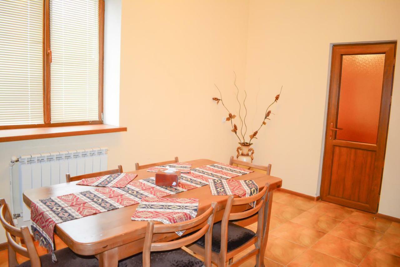 Yeghegnadzor Guest House Nataly מראה חיצוני תמונה